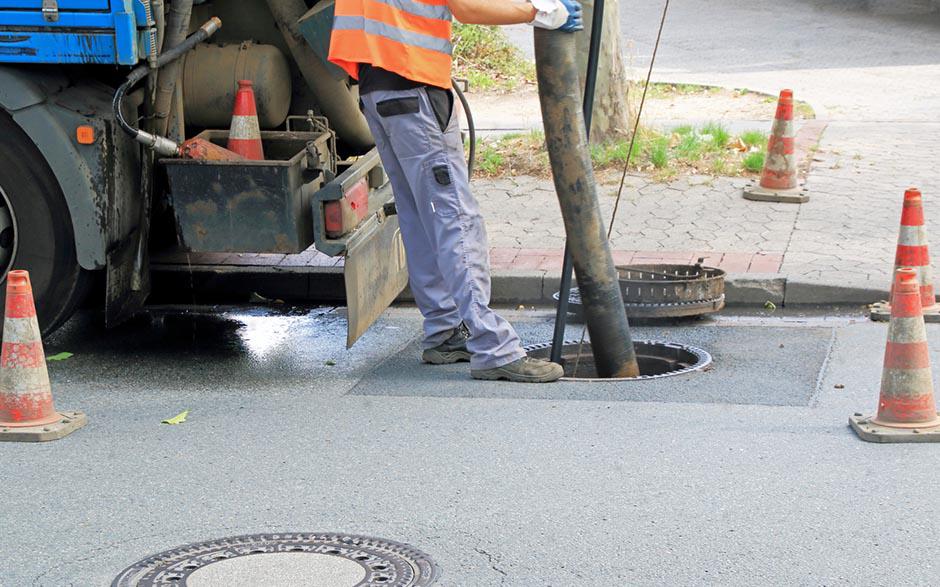 société pour déboucher canalisation Paris